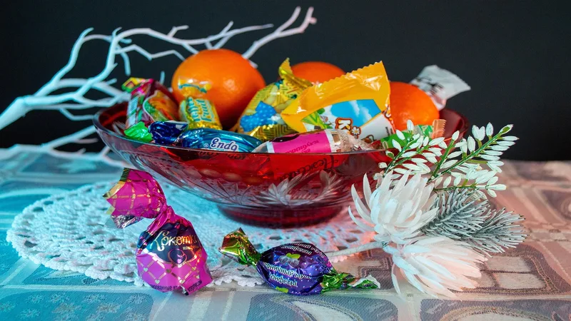 Đăng Ký bk8taixiu Nhận Thưởng 2026 | sweets,  candies,  heals,  dessert,  chocolate candies,  fruit,  tangerines,  snacks,  vases,  glass,  crystal,  crystal candy bowls,  tablecloth,  tableware,  holiday dishes,  red crystal,  baccarat,  ussr,  the product